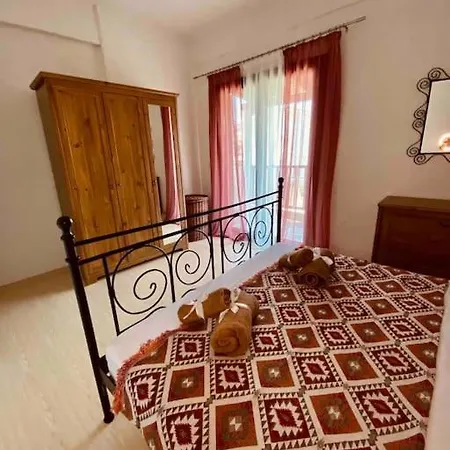 Amazing Family House! 150m From The *