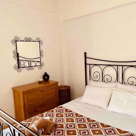 Amazing Family House! 150m From The Skala Fourkas